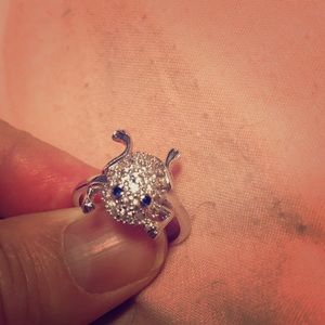 Frog ring